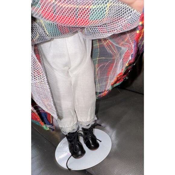 -DOLL artmark Chicago Ltd Violin Playing Porcelain - Picture 7 of 7